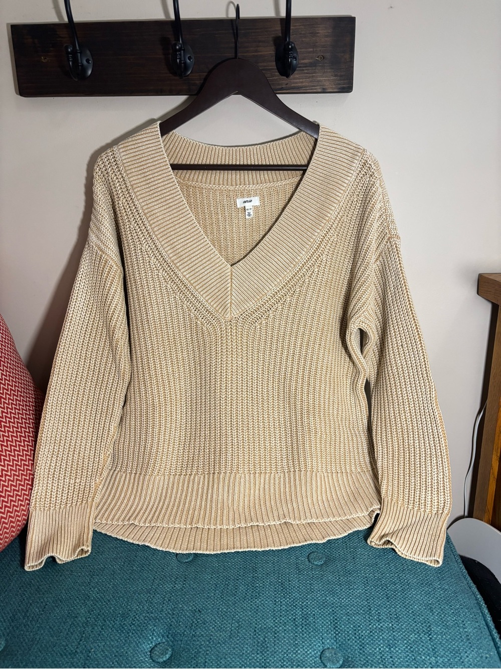 aerie Beige V-Neck Chunky Ribbed Sweater